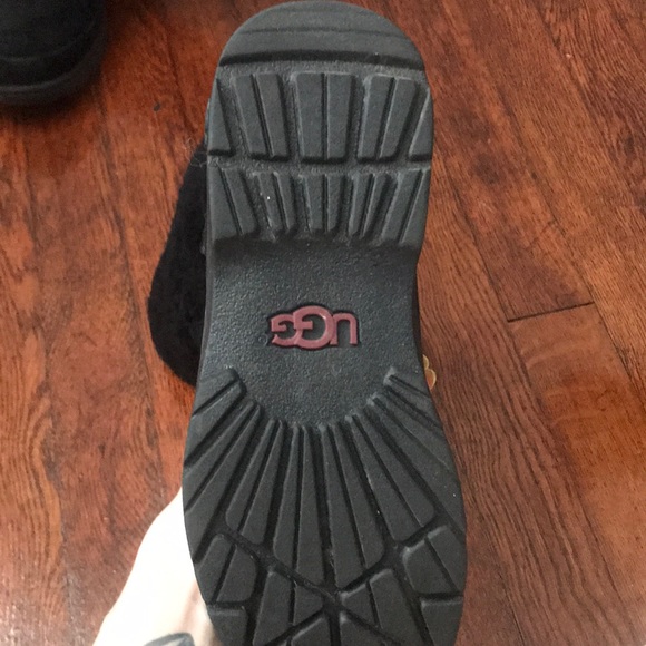 UGG waterproof winter boots - Picture 4 of 4